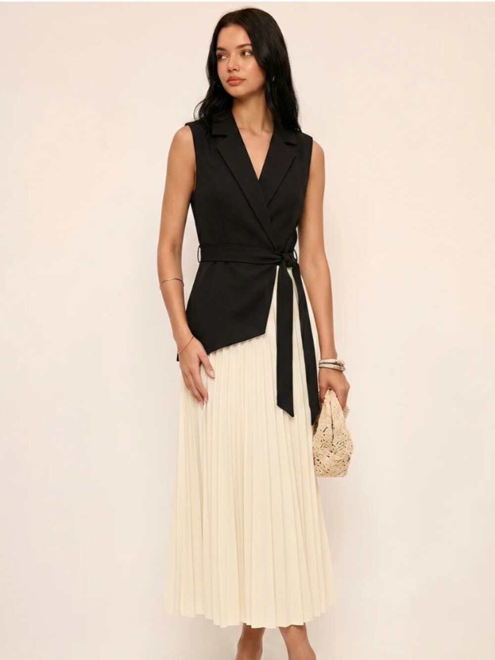 Commense Sleeveless Belted Pleated Blazer Dress, Size Small
